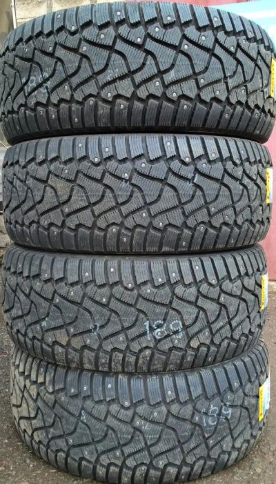 Лот: 6319535. Фото: 1. Шины зимние 235/70 R16 235/70... Шины