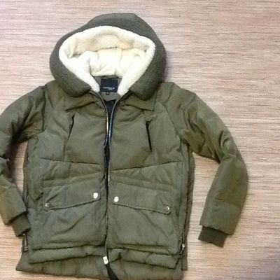 Лот: 6071090. Фото: 1. Пуховик модный 42. Верхняя одежда