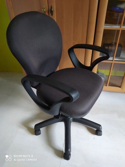 Лот: 17979660. Фото: 1. Кресло офисное. Стулья и кресла офисные