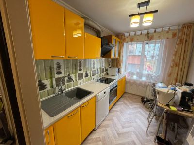 Лот: 18391153. Фото: 1. Кухонный гарнитур с техникой. Кухонные гарнитуры