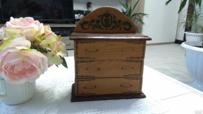 Лот: 14533791. Фото: 1. Комод для кукол раритет ручная... Авторские куклы, игрушки, поделки