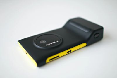 Лот: 5084116. Фото: 1. Nokia Lumia 1020 yellow / желтый... Смартфоны