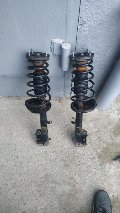 Лот: 20747847. Фото: 1. Стойки задние Toyota Corolla Spacio... Ходовая, подвеска, рулевое управление