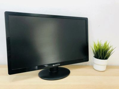 Лот: 25578504. Фото: 1. Packard Bell Maestro 235DLbd... ЖК-мониторы