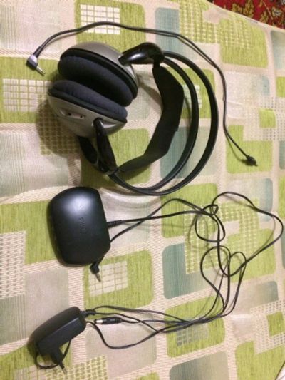 Лот: 9440831. Фото: 1. Беспроводные наушники Philips... Наушники, гарнитуры