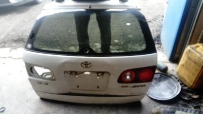 Лот: 10010157. Фото: 1. Дверь задняя Toyota caldina. Кузов