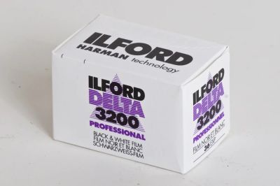 Лот: 5478889. Фото: 1. Фотопленка черно-белая Ilford... Фотобумага, плёнка
