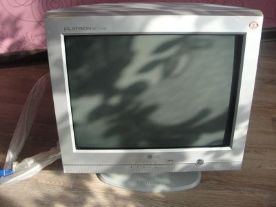 Лот: 7391851. Фото: 1. Монитор LG. ЭЛТ-мониторы