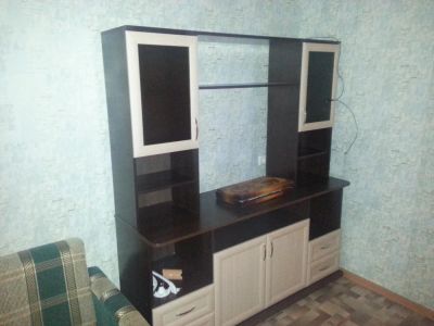 Лот: 5053251. Фото: 1. Продается шкаф-горка. Гостиные, стенки, горки