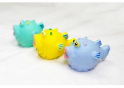 Лот: 24636230. Фото: 1. Игрушка-брызгалка Рыба-шар 33092. Плавание