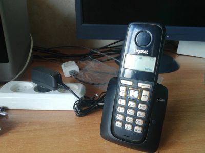 Лот: 14825243. Фото: 1. Gigaset a220. DECT и радиотелефоны
