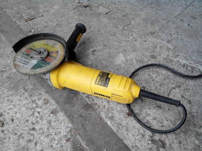 Лот: 4762058. Фото: 1. Болгарка DeWalt D28152. Электроинструмент