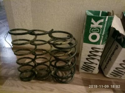 Лот: 12610750. Фото: 1. Пружины Toyota corolla ae100... Ходовая, подвеска, рулевое управление