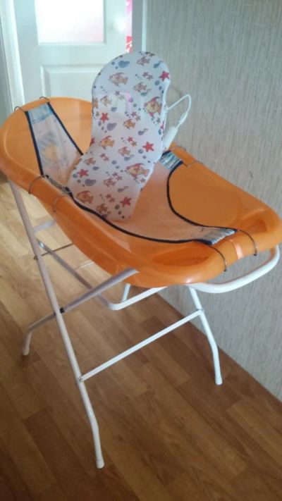 Лот: 7971613. Фото: 1. Ванна детская, подставка, гамак... Ванночки, сиденья, горшки