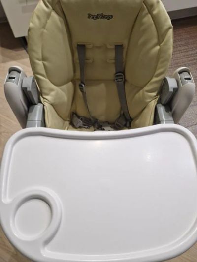 Лот: 24892815. Фото: 1. Стульчик Peg perego Tatamia follow... Стульчики для кормления