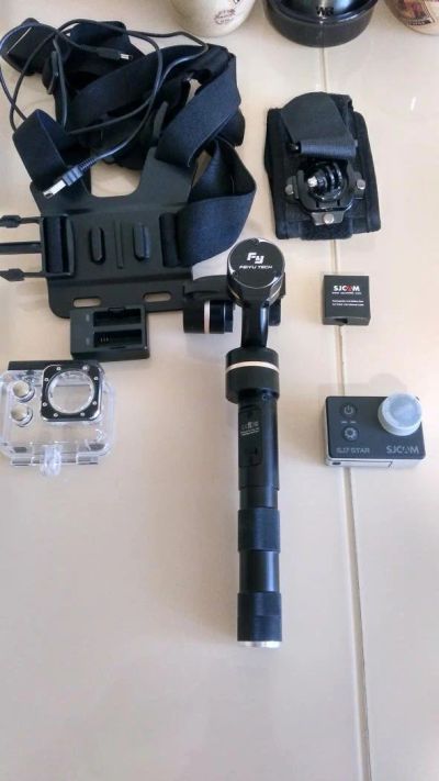 Лот: 10876118. Фото: 1. Продам экшнкамеру SJCAM SJ7Star... Экшн камеры