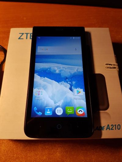 Лот: 16920727. Фото: 1. Смартфон ZTE Blade A210. Смартфоны