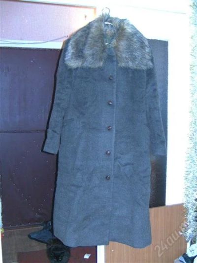 Лот: 2453058. Фото: 1. теплое зимнее пальто. Верхняя одежда