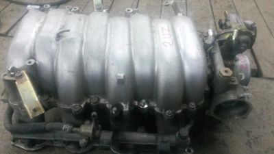Лот: 11153195. Фото: 1. Форсунки 8 шт.плюс коллектор впускнойToyota... Двигатель и элементы двигателя