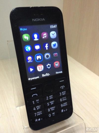Лот: 9803323. Фото: 1. Продам телефон Nokia 220 ! Цвет... Кнопочные мобильные телефоны