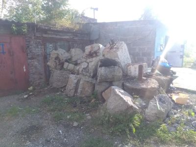 Лот: 16393070. Фото: 1. Блоки под грунт. Бесплатно. Блоки, кирпич, брусчатка