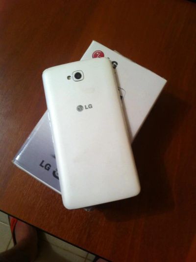 Лот: 4282576. Фото: 1. LG Pro D686. Кнопочные мобильные телефоны