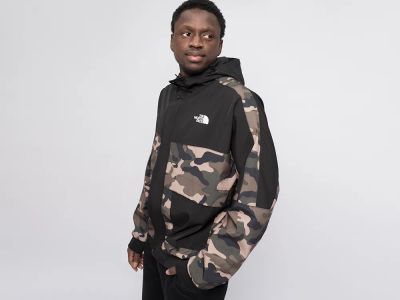 Лот: 24978426. Фото: 1. Ветровка The North Face. Верхняя одежда