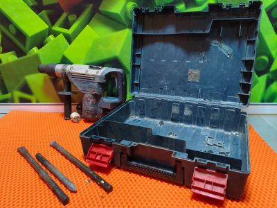 Лот: 25664061. Фото: 1. Отбойный Молоток Bosch D-70745... Электроинструмент
