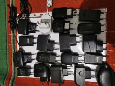 Лот: 25580554. Фото: 1. Зарядное устройство 5 Вольт 1... Зарядные устройства, блоки питания, адаптеры сетевые для смартфонов