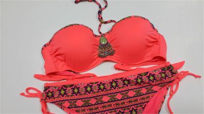 Лот: 7678281. Фото: 1. Модный купальник - бандо с украшением... Купальники