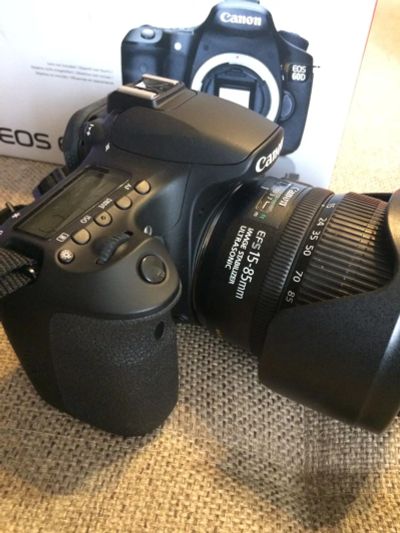 Лот: 8463251. Фото: 1. Canon EOS 60D + Canon EFS 15-85... Цифровые зеркальные