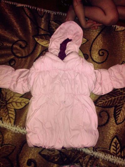 Лот: 3679073. Фото: 1. пуховик на девочку. Верхняя одежда