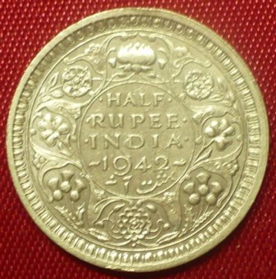 Лот: 11216094. Фото: 1. 1/2 рупии 1942 года Британская... Азия
