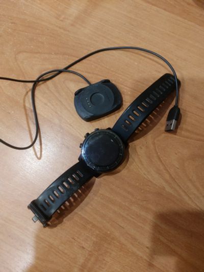 Лот: 23356727. Фото: 1. Часы Amazfit Stratos ( повторно... Смарт-часы, фитнес-браслеты, аксессуары