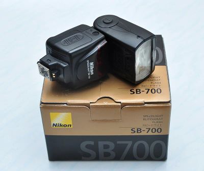 Лот: 5478037. Фото: 1. Вспышка Nikon SB-700. Вспышки, осветители, рассеиватели