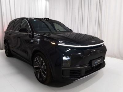 Лот: 25267015. Фото: 1. Внедорожник LiXiang L9 2025. Автомобили