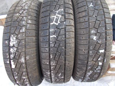 Лот: 13227460. Фото: 1. 2шт. 235-70-16 Kumho I Zen Stud... Шины