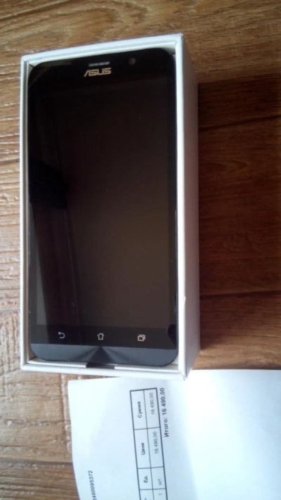 Лот: 11492373. Фото: 1. ASUS ZenFone 2 ZE551ML 64GB (золотой... Смартфоны
