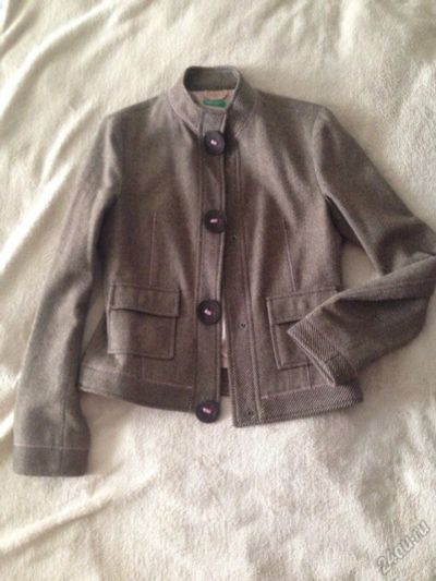 Лот: 5860292. Фото: 1. Жакет Benetton стильный и оригинальный. Пиджаки, жакеты, жилеты