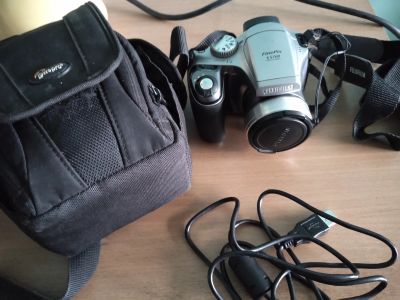 Лот: 15913228. Фото: 1. Фотоаппарат FujiFilm FinePix S5700. Цифровые компактные