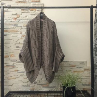 Лот: 6629836. Фото: 1. Кардиган Bershka design /42-46. Свитеры, толстовки, худи