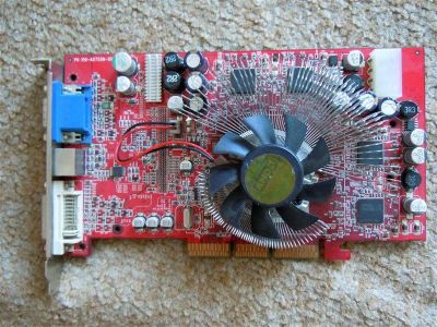 Лот: 1925308. Фото: 1. Radeon 9800 (SE или Pro). Видеокарты
