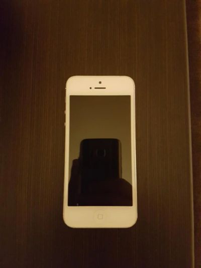 Лот: 8851790. Фото: 1. Iphone 5 16gb. Смартфоны
