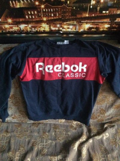 Лот: 9808509. Фото: 1. Кофта Reebok. Свитеры, толстовки, худи