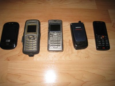 Лот: 11350234. Фото: 1. МТС 540. Samsung С100. Philips... Кнопочные мобильные телефоны