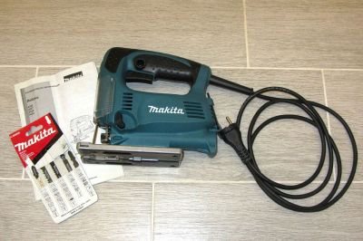 Лот: 18746218. Фото: 1. Электролобзик Makita 4329+ набор... Ручной инструмент