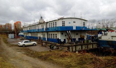 Лот: 10403601. Фото: 1. Стоечное судно Плавмастерская... Другое (водный транспорт)