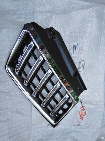 Лот: 13440213. Фото: 1. Решетка радиатора левая Mitsubishi... Кузов