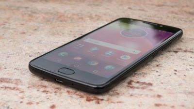 Лот: 12461100. Фото: 1. продам новый Motorola moto e4... Смартфоны