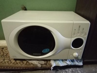 Лот: 25587703. Фото: 1. Микроволновка/микроволновая печь. Микроволновки, мини-печи